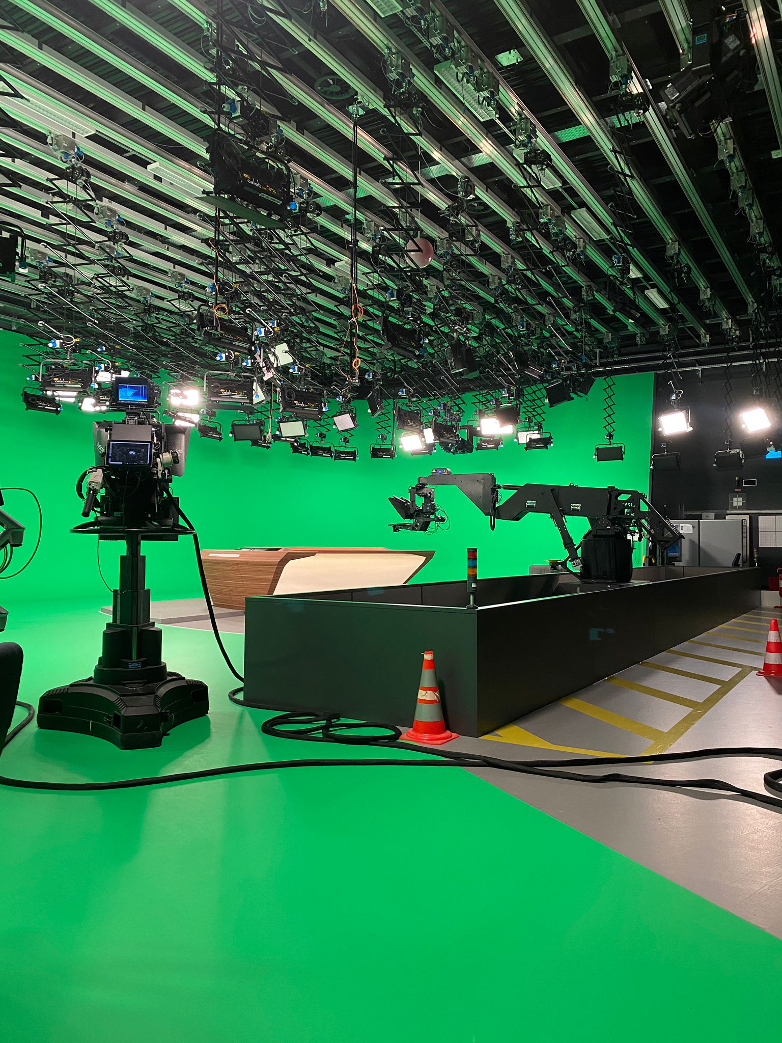 WhatsApp Image 2024-12-08 at 17.43.55